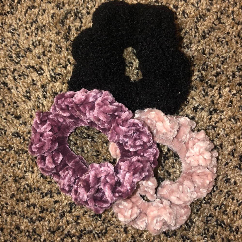 3 pack of fuzzy scrunchies